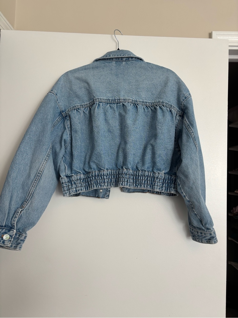Zara Light Wash Cropped Denim Jacket - Picture 2 of 3